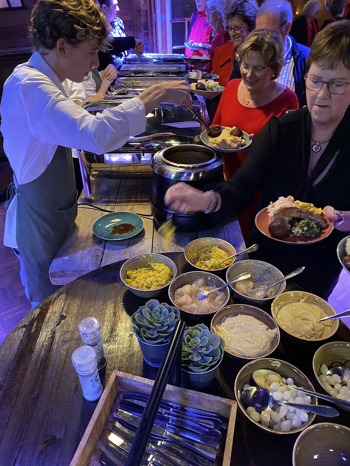 Zangcafé BS met de Noorder Diva's uit Den Bosch-foto's Ton v.d. Laar