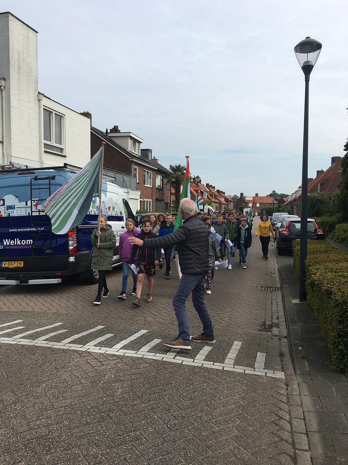 Overdracht Vredeskapel van groep 8 Griffioen naar groep 7 De Horizon