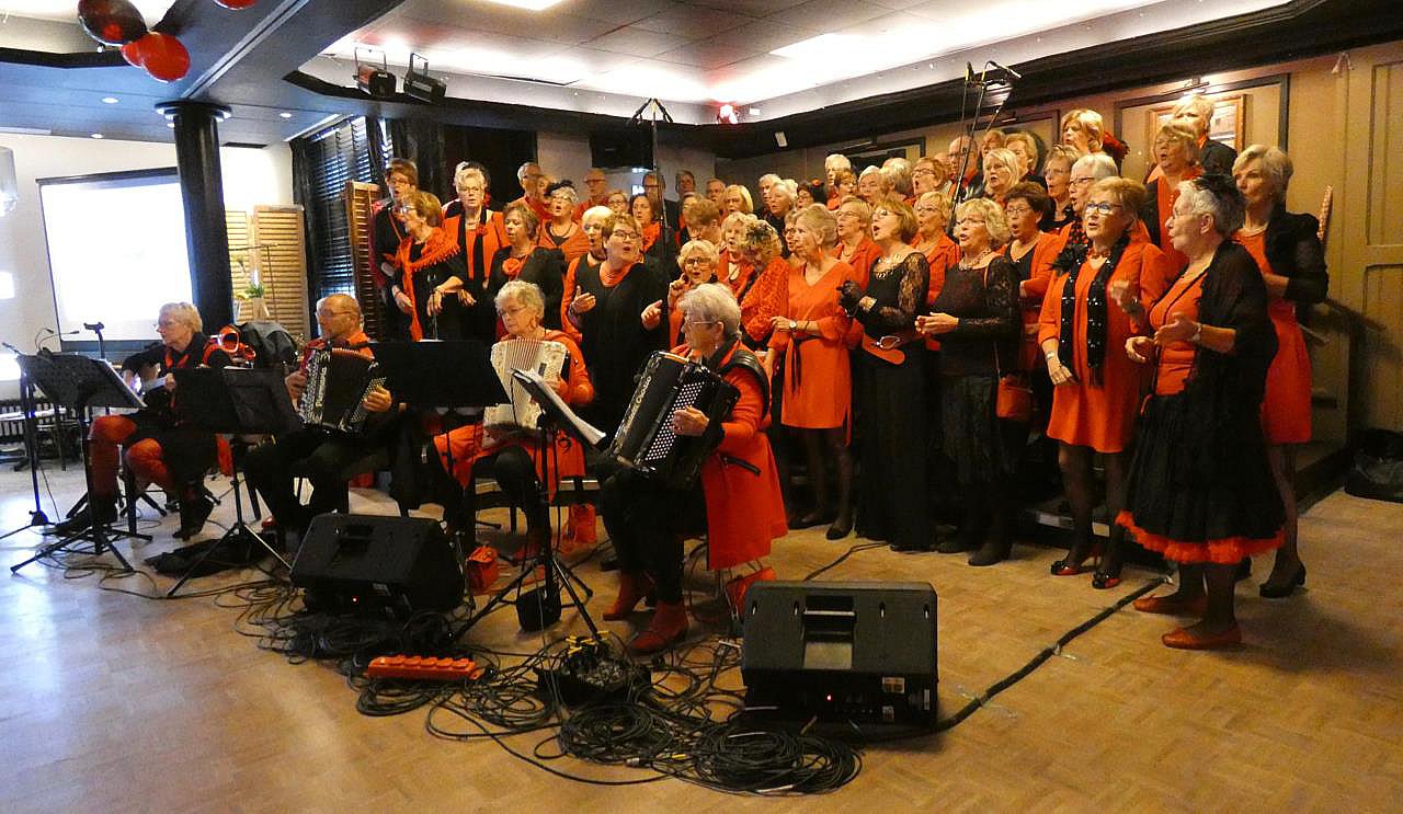 Jubileum Zangcafé - foto's Ton v.d. Laar