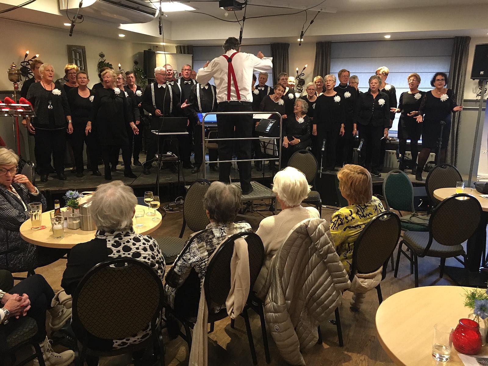 Herfstconcert Dongens Levenslied-foto's Foto's Cocky Verhoef, Krysia Aarts, Ton v.d. Laar
