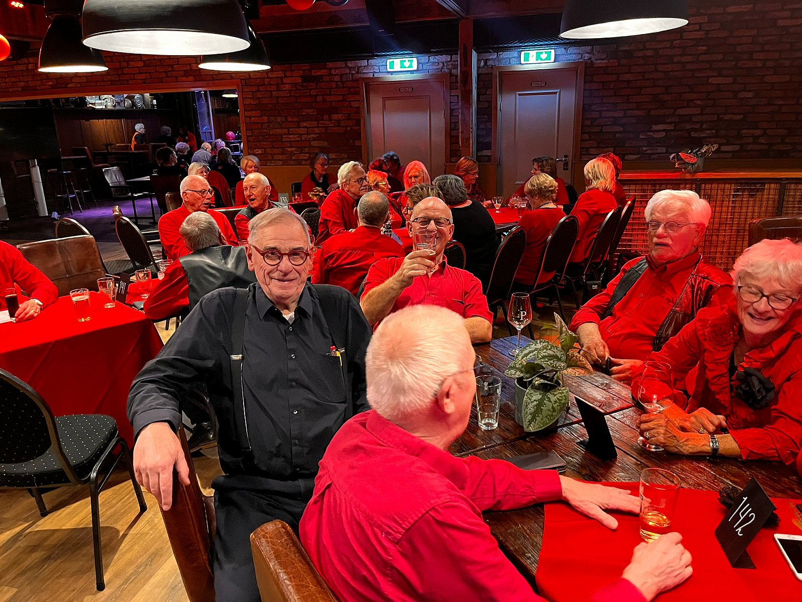 Nazit Zangcafé BS - foto's Wil Vendel en Lucie van Oerle